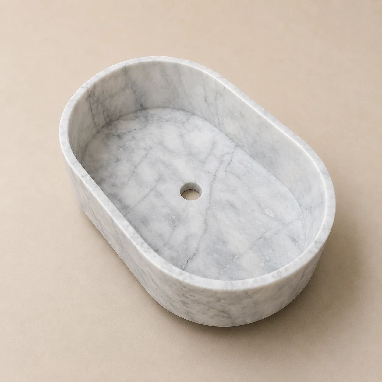 El Oyması Carrara Mermer Oval Lavabo – Doğal Taş Tezgah Üstü ve Duvara Monte Banyo Lavabosu