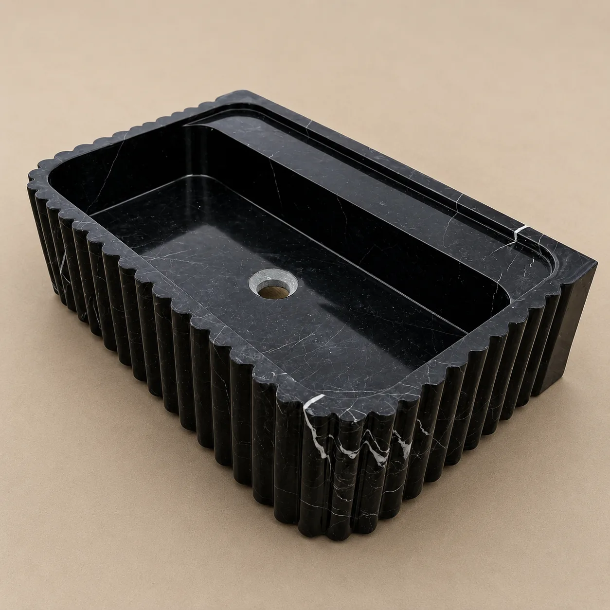 Nero Marquina Mermer Lavabo – El Oyması Yivli Siyah Doğal Taş Duvara Monte Banyo Lavabosu