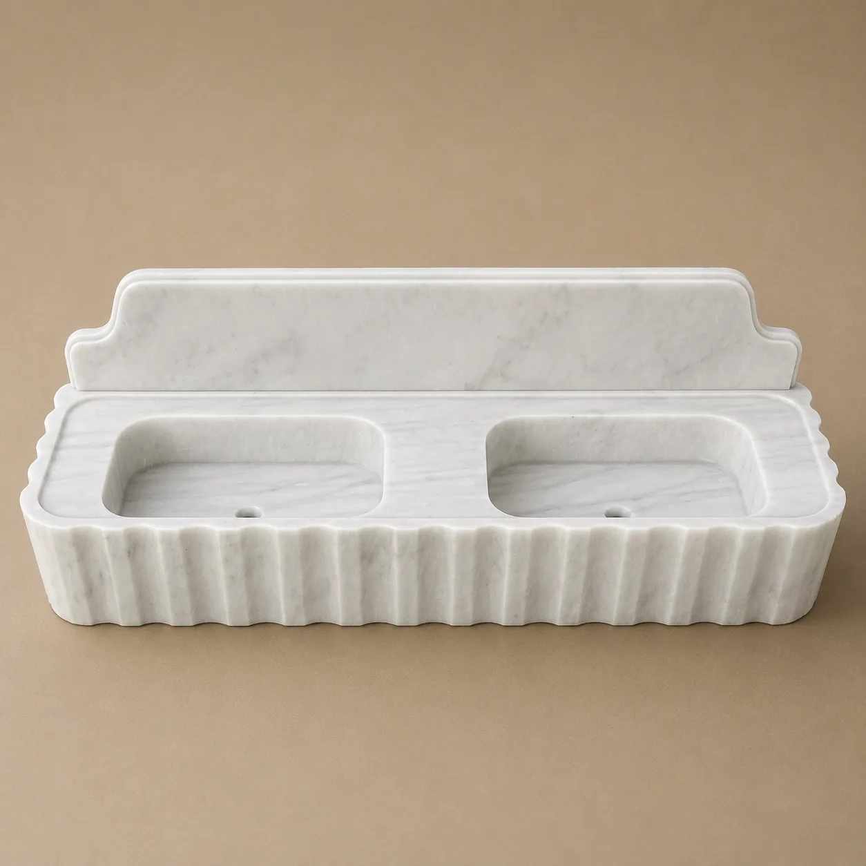 Carrara White Çift Mermer Lavabo – Yivli El Oyması Duvara Monte Doğal Taş Banyo Ünitesi